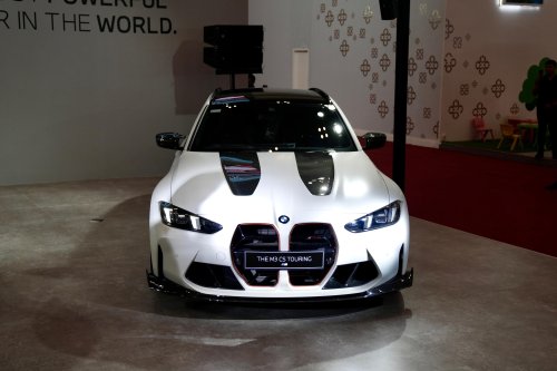 BMW, Touring, Mobil Keluarga Tenaga Beringas BMW M3 CS Touring Tampil Di GJAW 2025