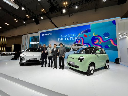 Jadi Senjata Pertama di Pasar Indonesia, Changan Umumkan Harga Deepal SO7 dan Lumin