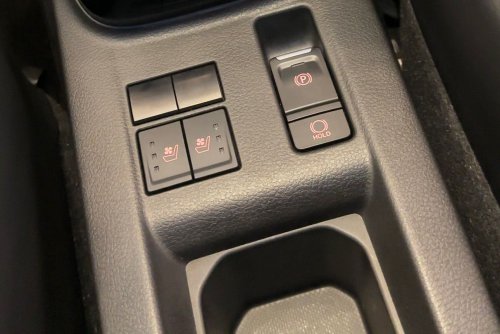 Dibanderol Mulai Rp 400 Jutaan, Ini Deretan Fitur Suzuki Grand Vitara Hybrid Facelift di GJAW