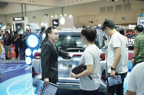 Toyota, Selain Pamer Mobil Baru Toyota Juga Umbar Promo di GJAW 2025, Cicilan Agya Bisa Rp 3 Jutaan