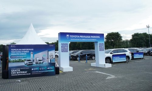Toyota, Selain Pamer Mobil Baru Toyota Juga Umbar Promo di GJAW 2025, Cicilan Agya Bisa Rp 3 Jutaan