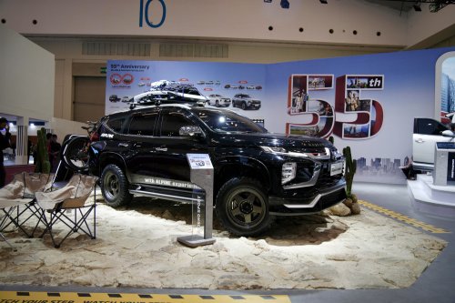 Mitsubishi, Mitsubishi Pajero Sport, Mitsubishi Pajero, Gandeng Alpine, Mitsubishi Pajero Sport Tampil Ciamik Di GJAW 2025