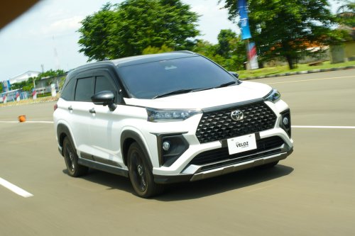 Irit dan Canggih, Toyota Veloz Hybrid Berpotensi Goyang Beberapa Model Ini
