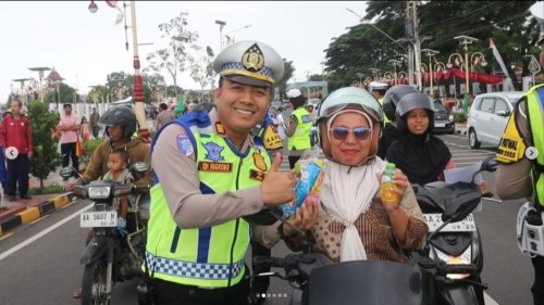 Warga Kabupaten Ini Bahagia Ada Razia Operasi Zebra 2025, Sampai Rumah Bawa Oleh-oleh