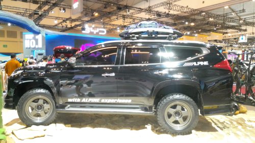 Pajero Sport Tetap Jadi SUV Favorit Berkat Fitur Lengkap dan Performa Tangguh