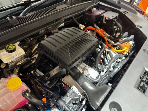 Baterainya Besar, Lepas L8 Bisa Jadi Genset Listrik Rumah Selama Ini