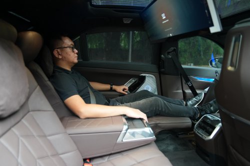 BMW, BMW i7, Harga Rp 3,5 Miliar, BMW i7 Tawarkan Kekedapan Kabin Bak Ruang VIP