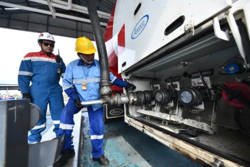 Pertamina Pastikan Penyaluran BBM Berjalan Lancar di Tengah Banjir dan Longsor