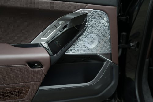 BMW, BMW i7, Demi Kualitas Audio Terbaik, BMW i7 Gunakan Speaker Sebanyak Ini