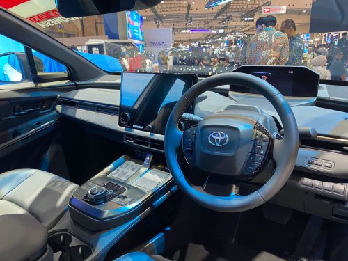 Toyota, Toyota bZ4X, Mengintip Masuk Toyota bZ4X Spek CKD, Makin Terasa Premiumnya