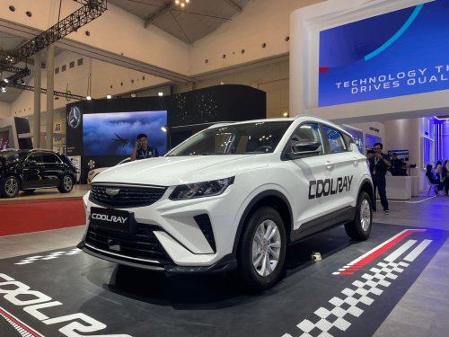Geely, Agak Lain, Geely Mau Luncurkan Mobil Bensin di Indonesia Tahun Ini