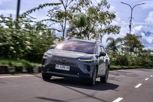 Toyota, Toyota Corolla Cross, Jalan-jalan Di Lombok, BBM Toyota Corolla Cross HEV Bisa Seirit Ini