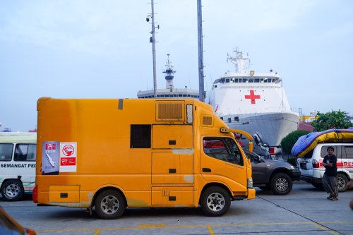 Jalur Turing Kena Banjir Bandang, Komunitas Ducati Gandeng TNI AL Kirim Bantuan ke Sumatera