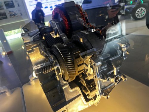 Toyota, Mesti Tahu, Begini Perbedaan Antara Transmisi CVT dan e-CVT di Toyota