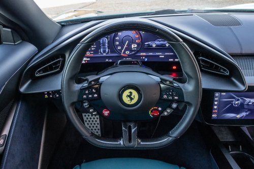 Ferrari, Gak Cuma Bisa Lari 320 KM/JAM, Ferrari Amalfi Juga Bisa Berhenti Sendiri