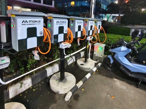 Lebih Gampang Dicari, Fast Charging Maka Motors Terpasang di Masjid sampai Warteg