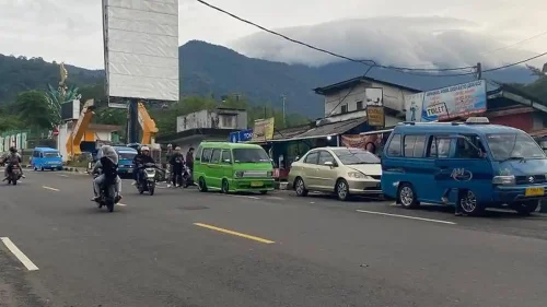 Angkot di Puncak Bogor Libur Serentak Selama Nataru, Sopir Senyum Terima Dana Segar