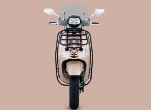 Touring, Bergaya Skutik Touring Kalcer, Vespa Sprint Edisi Spesial Ini Cuma Dibikin 400 Unit
