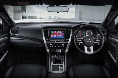 Mitsubishi, Mitsubishi Pajero Sport, Mitsubishi Pajero, Mitsubishi Pajero Sport Ada Varian GT. Tampang Simpel, Tenaga Gahar