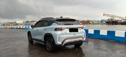 Suzuki  | Tak Cukup Brosur, Kelebihan Suzuki Fronx Ini Harus Dirasakan Lebih Dulu