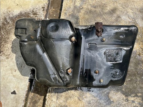 Perlukah Tangki Bensin Mobil Dikuras? Ini Manfaatnya bagi Mobil