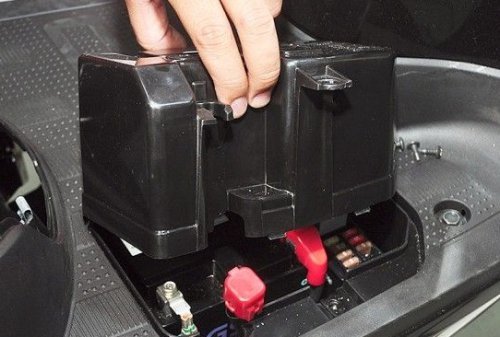 Persiapan Turing Jauh, Ini Penyebab Aki Motor Matic Jadi Mudah Tekor