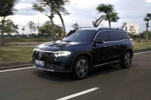 Bisa Muat Banyak, Seirit Apa Konsumsi Listrik Mercedes-Benz EQB 250+?