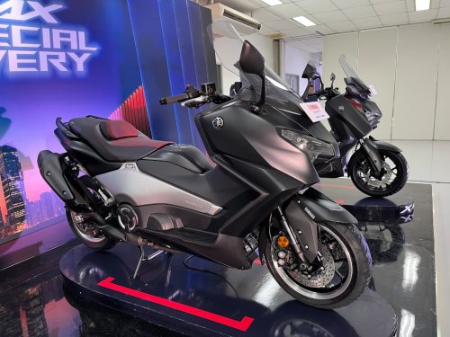 Yamaha, Kompresi Setara NMAX, Yamaha TMAX DX Bisa Diisi Bensin Jenis Ini