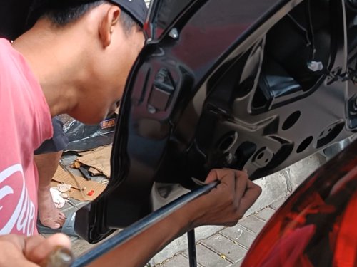 Bodi Mobil Penyok Sebesar Bola Golf, Segini Biaya Perbaikan Pakai PDR