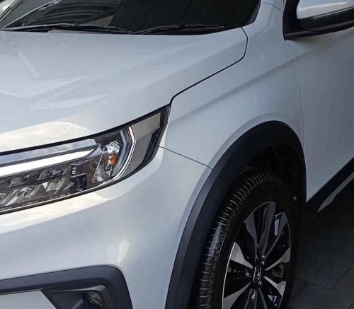 Ahli Yang Bilang, Ini Manfaat Poles Untuk Cat Bodi Mobil Ladies
