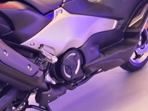 Yamaha, Sekilas Mirip, Ini Perbedaan CVT Yamaha TMAX Dengan Motor Matic Lain