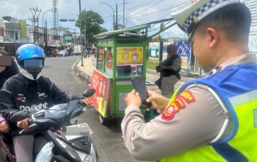 Waspada Tilang Elektronik Handheld Berlaku, Ini Bedanya Dengan ETLE Biasa