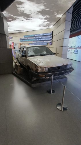 Dispenser Bensin Usang Di Balik Display Kecanggihan BYD Di-Space
