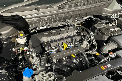 Kia Carens, Spesifikasi Kia Carens Terbaru, Mesinnya Setara Sama Siapa Saja?