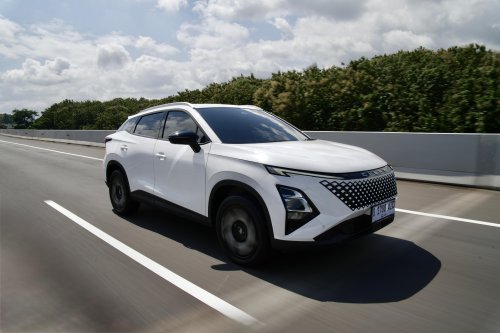 Dinilai Sebagai Opsi Menarik Buat Konsumen, Kendaraan Hybrid Diprediksi Melejit Tahun Ini