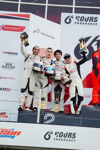 Eric Saputra Raih Podium di Pertamina 6 Hours Endurance Mandalika Bersama Cargloss Racing Team
