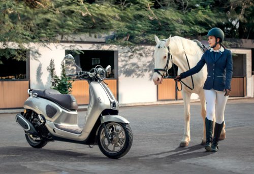 Honda, Wuyang Honda Luncurkan Skutik Retro Bergaya Premium, Bisa Jalan 350 Km Sekali Full Tank