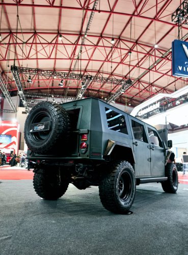 Prestige Pamer Pindad Maung MV1 dan MV2 4x4 di IIMS 2026, Intip Spesifikasinya