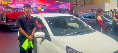 Honda, Wih Petugas Lap Mobil di Booth Honda IIMS 2026 Dibayar Segini