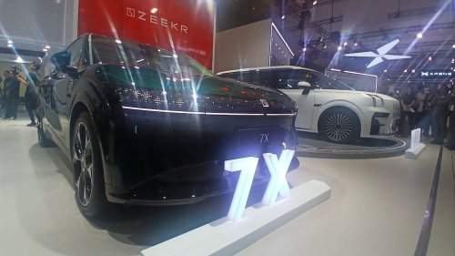 Zeekr 009 dan 7X Resmi Meluncur di IIMS 2026, Segini Estimasi Harganya