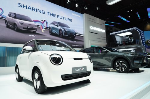 Drama Harga Mobil Listrik Changan Naik, Lalu Turun di IIMS 2026