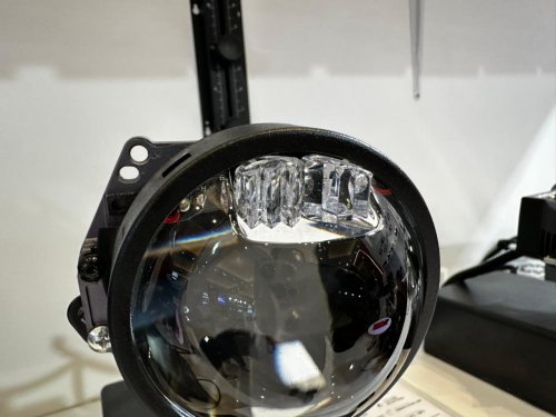 Autovision Hadirkan BiLED Projector Nexora ACL, Punya Lampu Tambahan Menyala Saat Belok