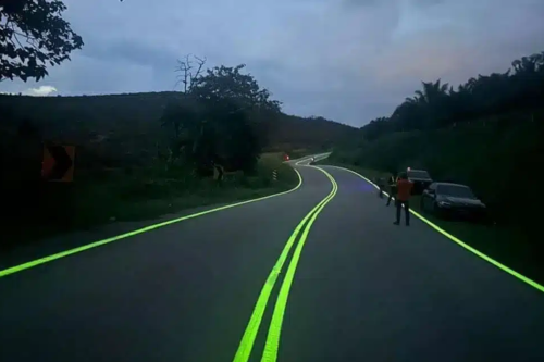 Proyek Marka Jalan Menyala Malaysia Berhenti Sia-sia, Dipuji Tapi Bermasalah di Sini