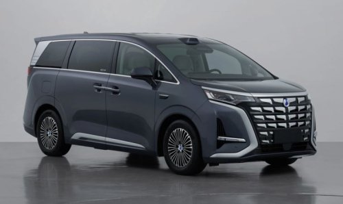Dapat Powertrain Lebih Bertenaga, Ini Spek Denza D9 Terbaru di China