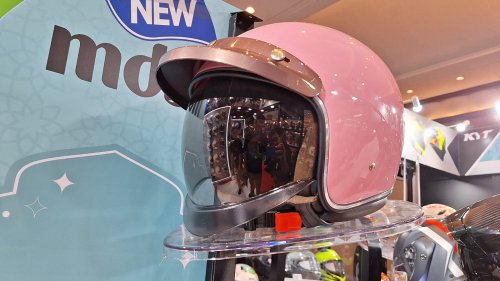 Ada Warna Pastel, Segini Harga Helm MDS Khusus Perempuan Berhijab