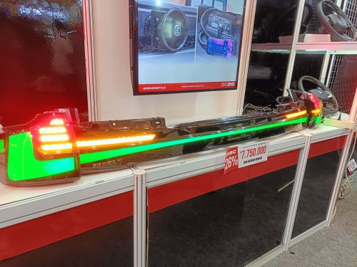 Paramont Auto Hadir Perdana di IIMS 2026, Bawa Lampu RGB Zenix Keren