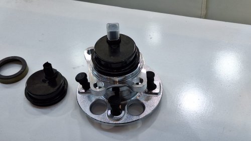 Logo ABS Tiba-tiba Muncul di Speedometer Mobil? Ini Penyebabnya