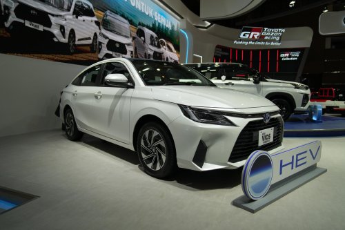 Toyota, Toyota Vios, Intip Detail Perbedaan Toyota Vios Hybrid Dengan Vios Mesin Bensin