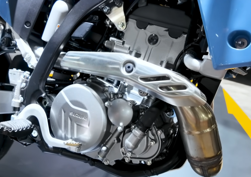 Suzuki , Tampil Perdana di IIMS 2026, Ternyata Segini Harga Suzuki DR-Z4SM
