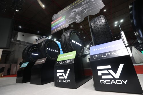 Ternyata Ini yang Membedakan Ban Mobil Listrik dan Mobil Konvensional